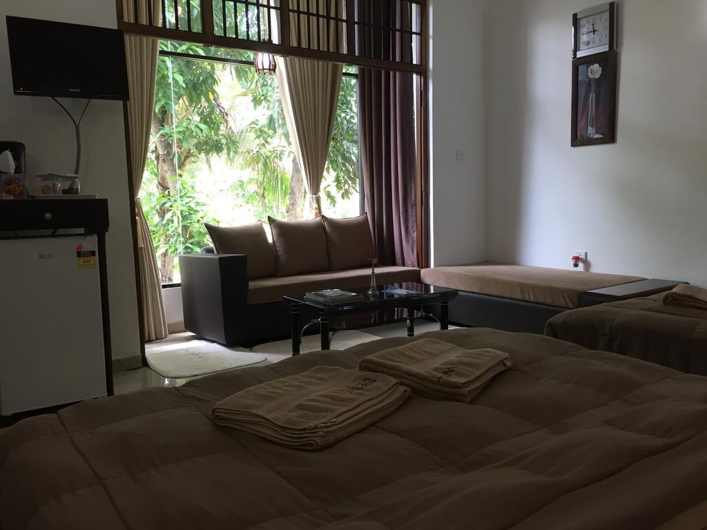 Bed and Breakfast West Dene à Negombo Extérieur photo